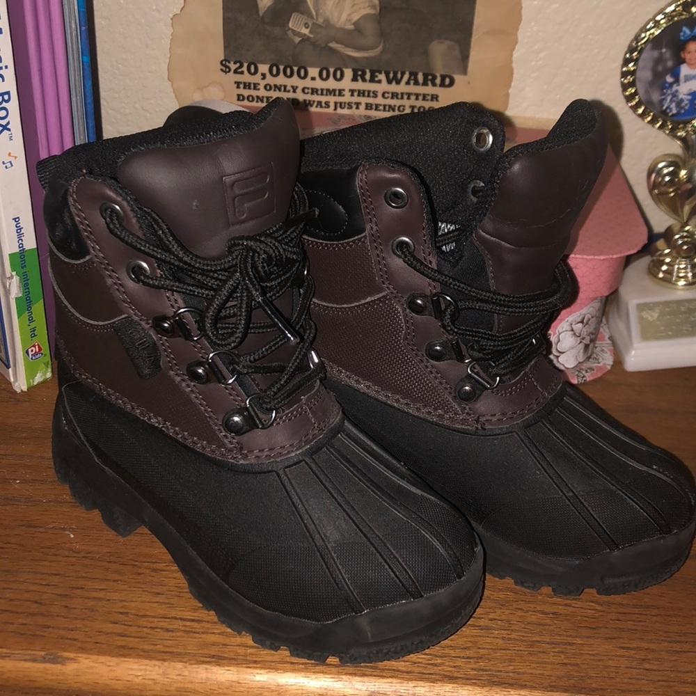 Black with brown snow boots!